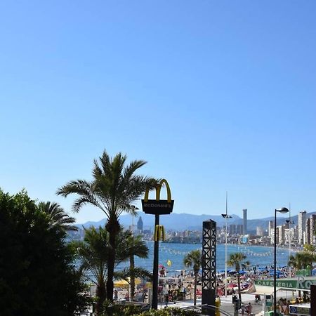 Apartamento En El Paseo Maritimo De ベニドルム エクステリア 写真